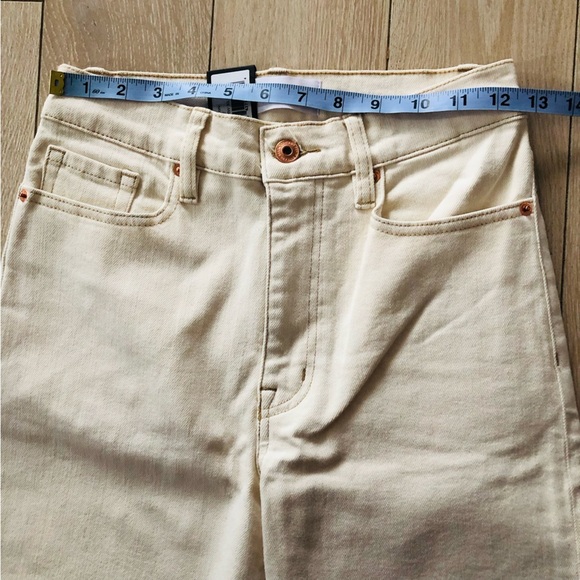 NWT Outland Denim Lucy Relaxed Skinny High Rise Jean Ecru Size 26/30 - Picture 4 of 15